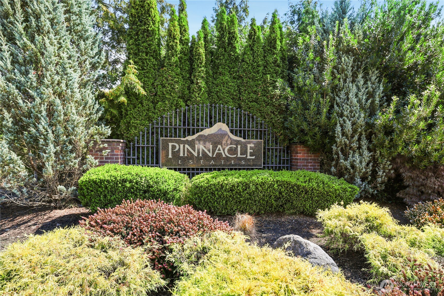 6726 Rebecca Court SE