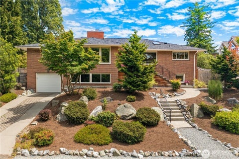 Photo of 11704 Palatine Avenue N, Seattle, WA 98133 (MLS # 2584346)