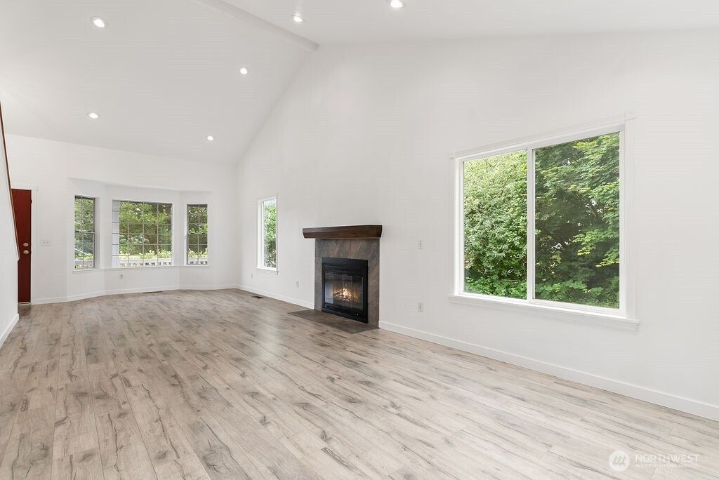 Photo of 2819 SW 350th Place, Federal Way, WA 98023 (MLS # 2402876)