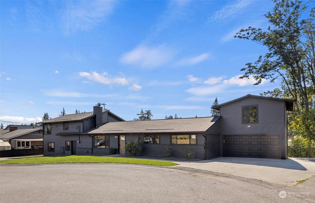 Photo of 21916 86th Place W, Edmonds, WA 98026 (MLS # 2307694)