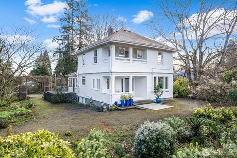 19028 Vashon Hwy SW Vashon WA 98070
