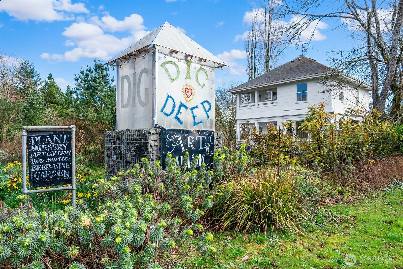 19028 Vashon Hwy SW