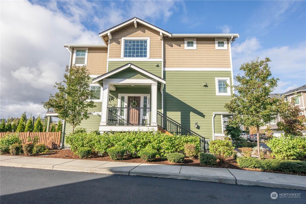 Photo of 3008 35th Street, Everett, WA 98201 (MLS # 2312079)