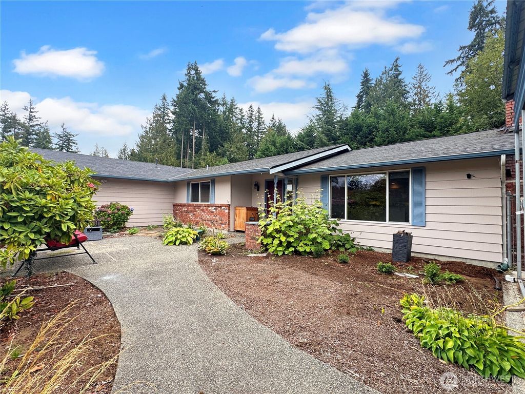 Photo of 4330 122nd Place NE, Marysville, WA 98271 (MLS # 2435469)