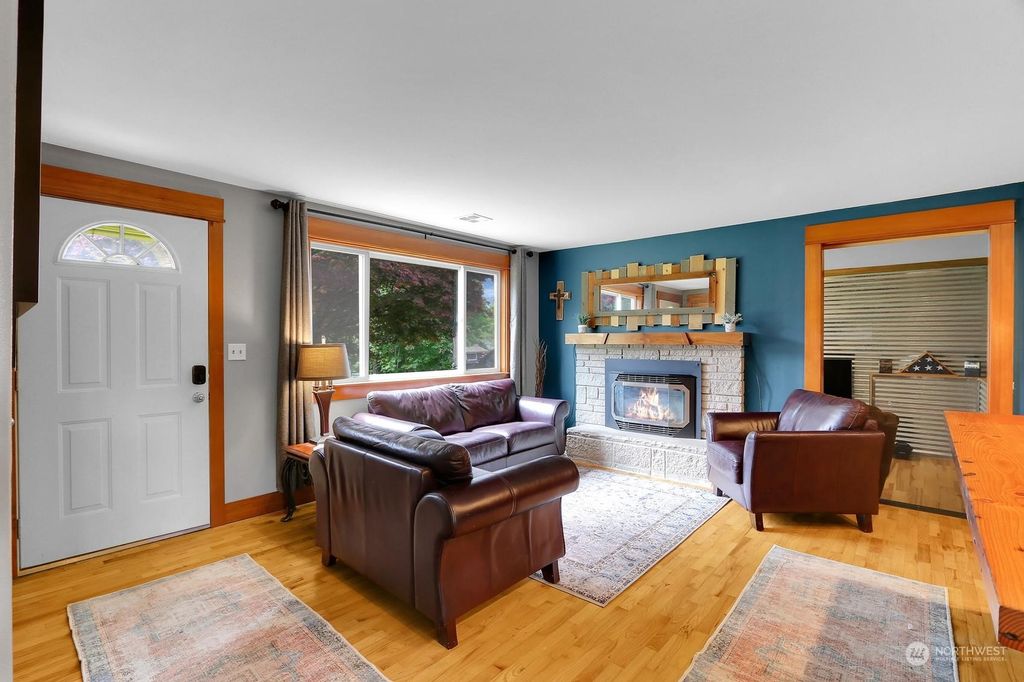 Photo of 3307 227th Street SW, Brier, WA 98036 (MLS # 2244950)