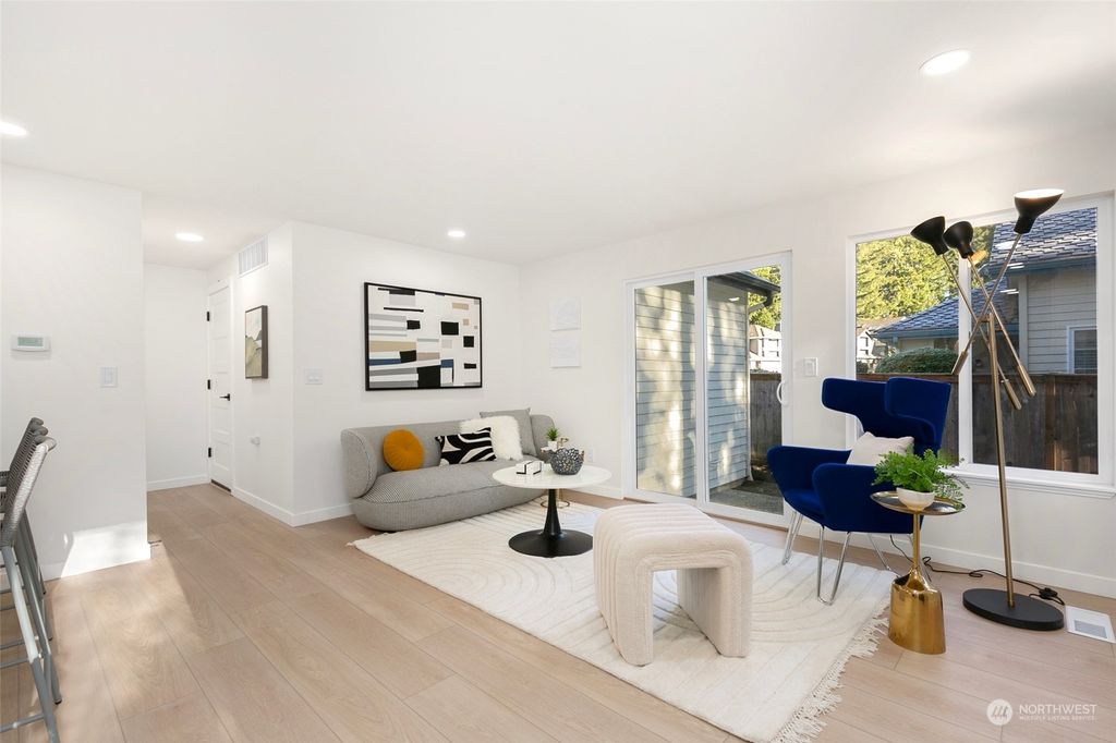 listing image 9361704222999453445