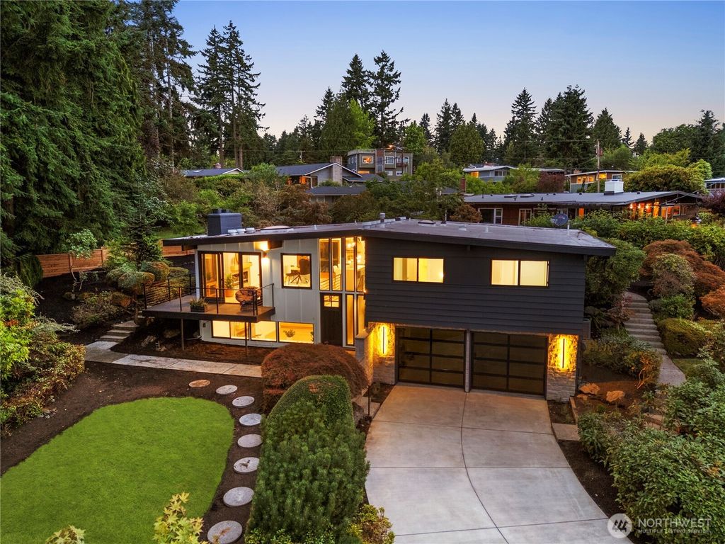 Photo of 351 167th Avenue NE, Bellevue, WA 98008 (MLS # 2402459)