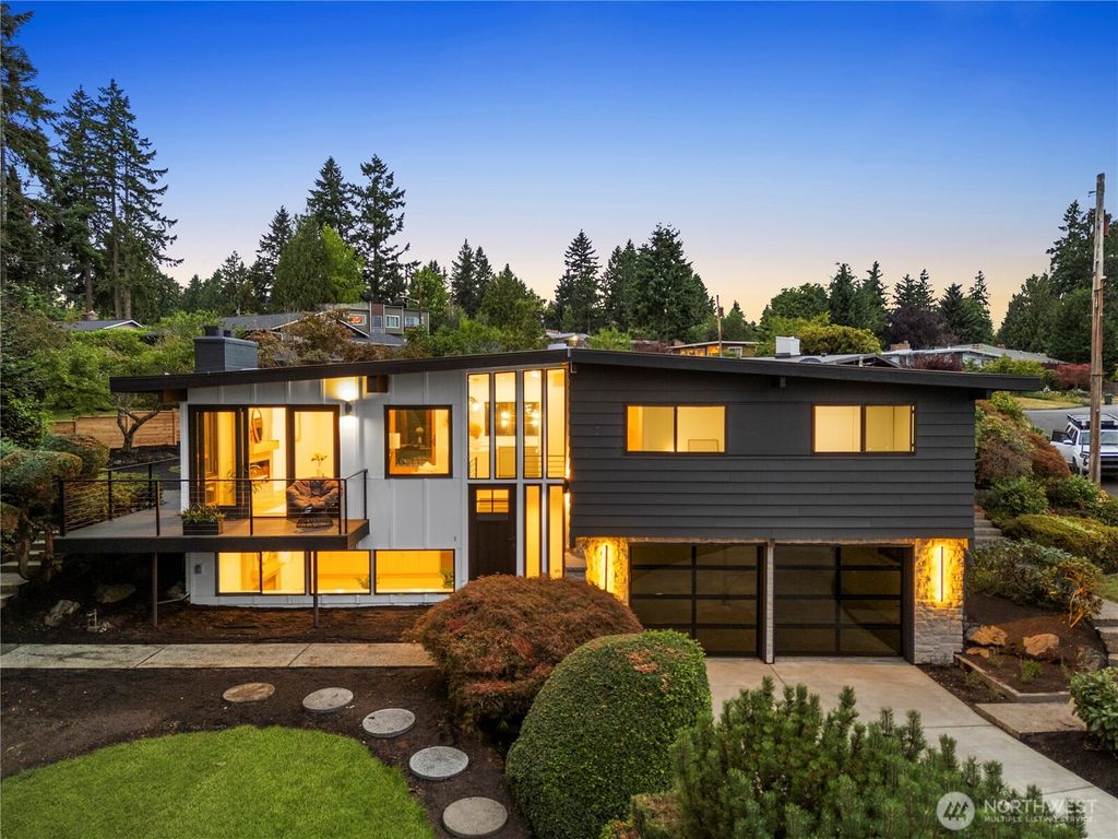 Photo of 351 167th Avenue NE, Bellevue, WA 98008 (MLS # 2402459)