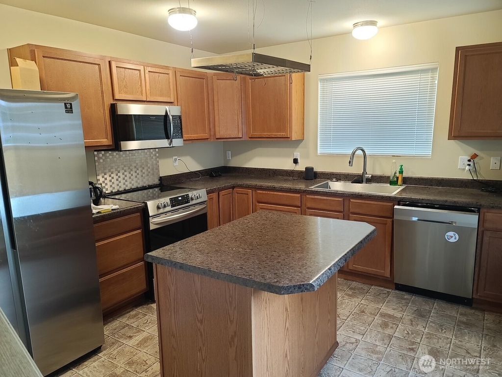 Photo of 10310 25th Street SE, Lake Stevens, WA 98258 (MLS # 2387844)