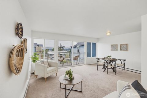 Photo of 819 High Street W #106, Bellingham, WA 98225 (MLS # 2548637)