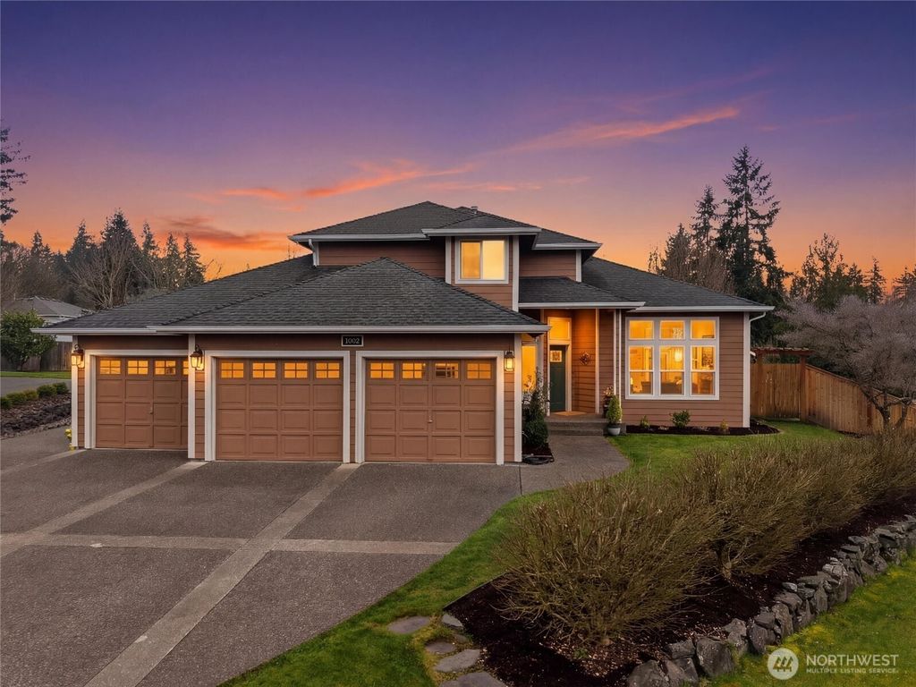 Photo of 13912 108th Avenue Ct E, Puyallup, WA 98374 (MLS # 2484577)