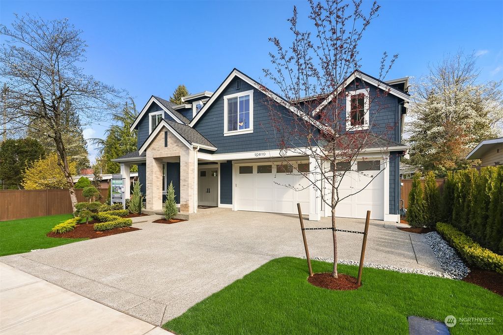 Photo of 10810 NE 47th Street, Kirkland, WA 98033 (MLS # 2223742)