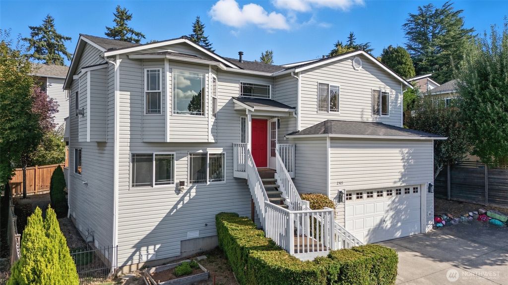 Photo of 2305 S Graham St S, Seattle, WA 98108 (MLS # 2433148)