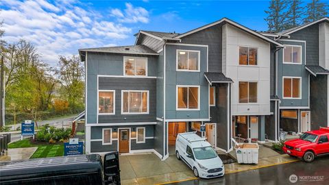 Photo of 16823 Alder Way #E8, Lynnwood, WA 98037 (MLS # 2455214)