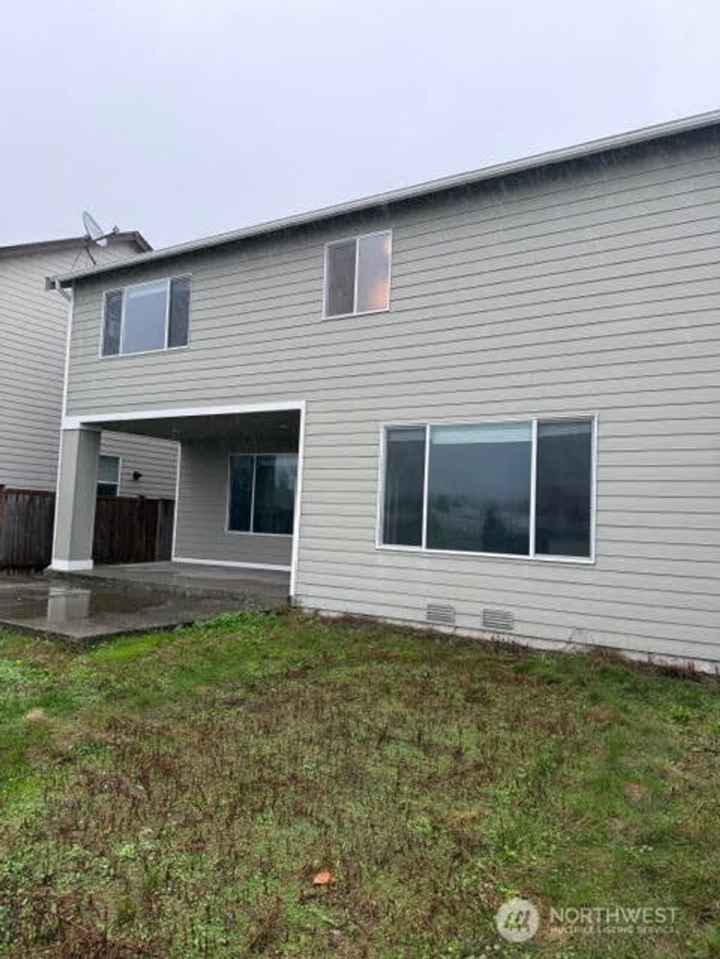 Photo of 1420 32nd Street NW, Puyallup, WA 98371 (MLS # 2460118)