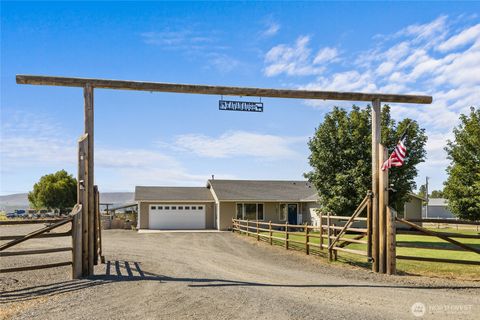 Photo of 120 Hazel Lane, Ellensburg, WA 98926 (MLS # 2420778)