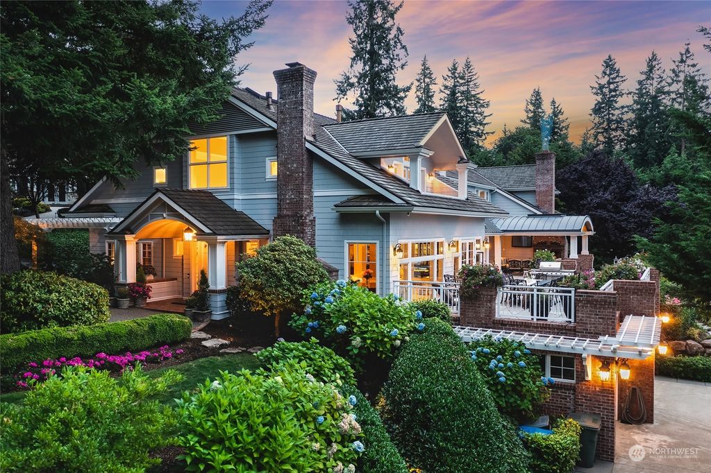 Photo of 6044 164th Avenue SE, Bellevue, WA 98006 (MLS # 2207879)