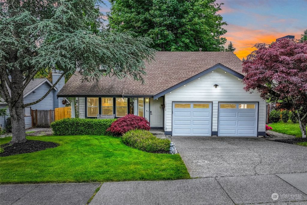 Photo of 13619 174th Avenue NE, Redmond, WA 98052 (MLS # 2245609)