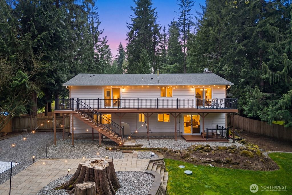 Photo of 15532 187th Avenue NE, Woodinville, WA 98072 (MLS # 2510836)