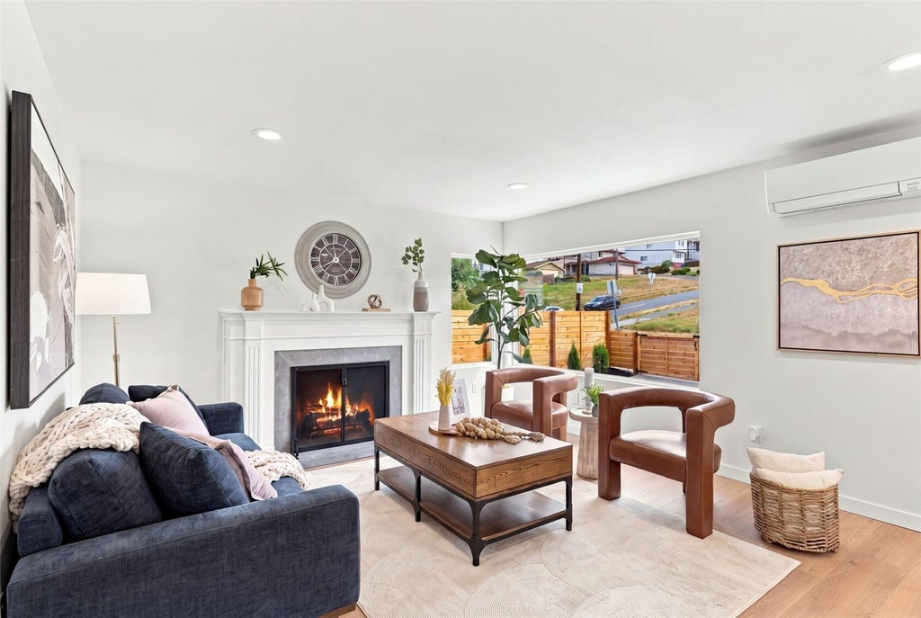 Photo of 4807 15th Avenue S, Seattle, WA 98108 (MLS # 2595454)