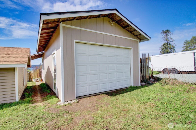 818 Serene View Road