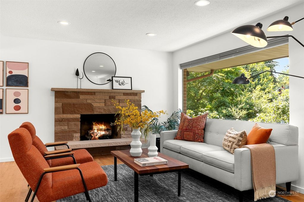 Photo of 7434 26th Avenue NE, Seattle, WA 98115 (MLS # 2138508)