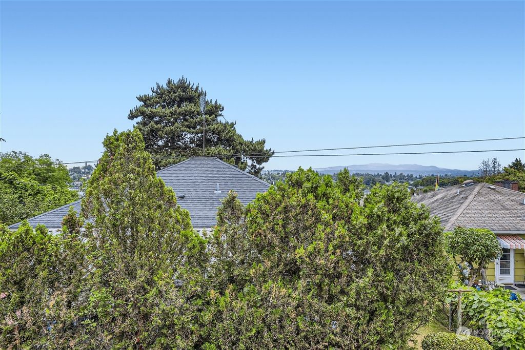 Photo of 1707 S Walker Street, Seattle, WA 98144 (MLS # 2133132)