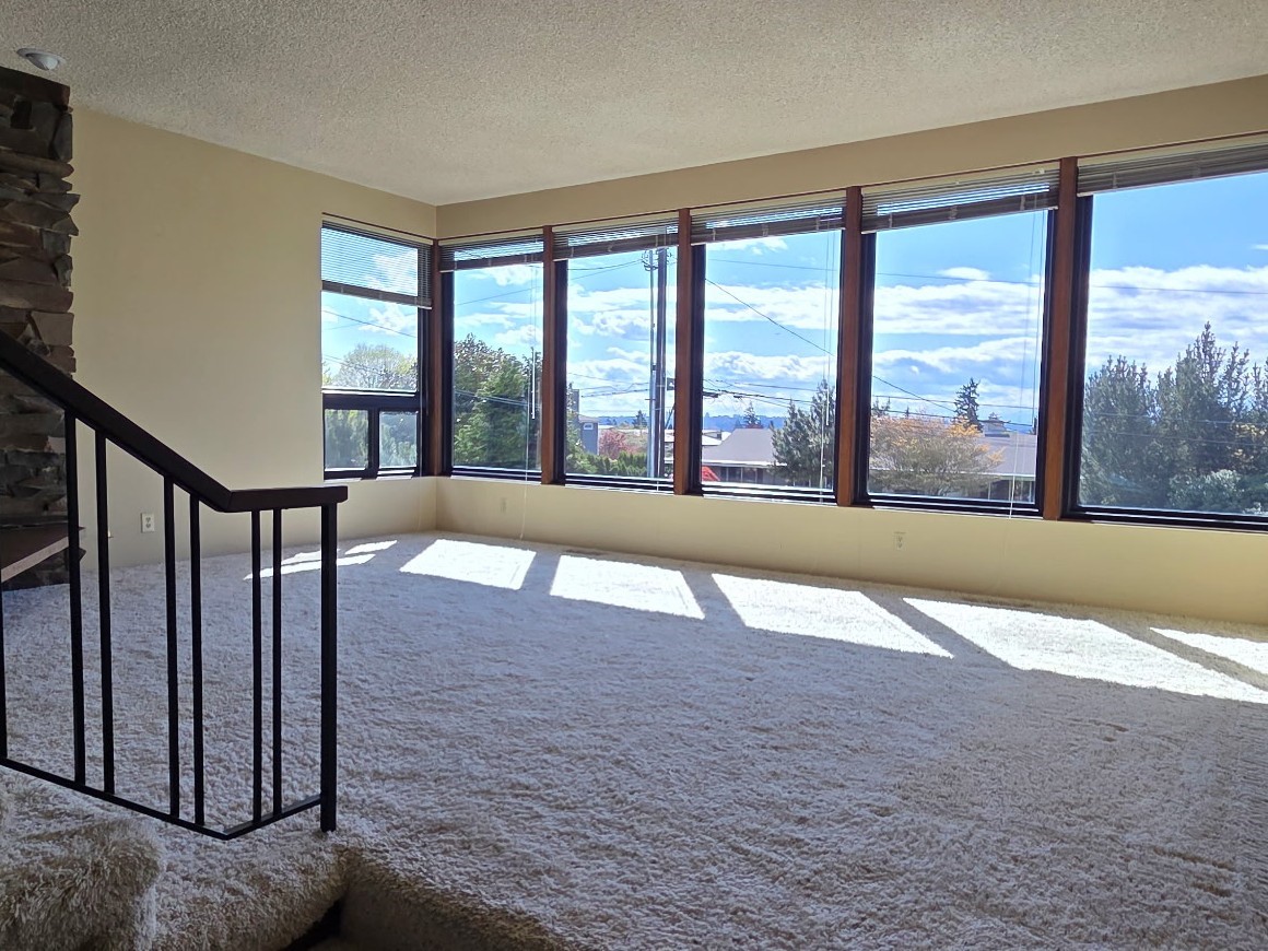 6504 113th Avenue NE