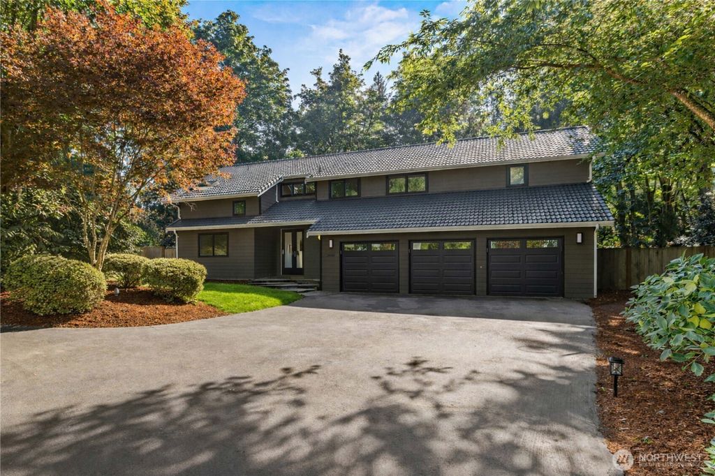 Photo of 28030 185th Place SE, Kent, WA 98042 (MLS # 2475783)