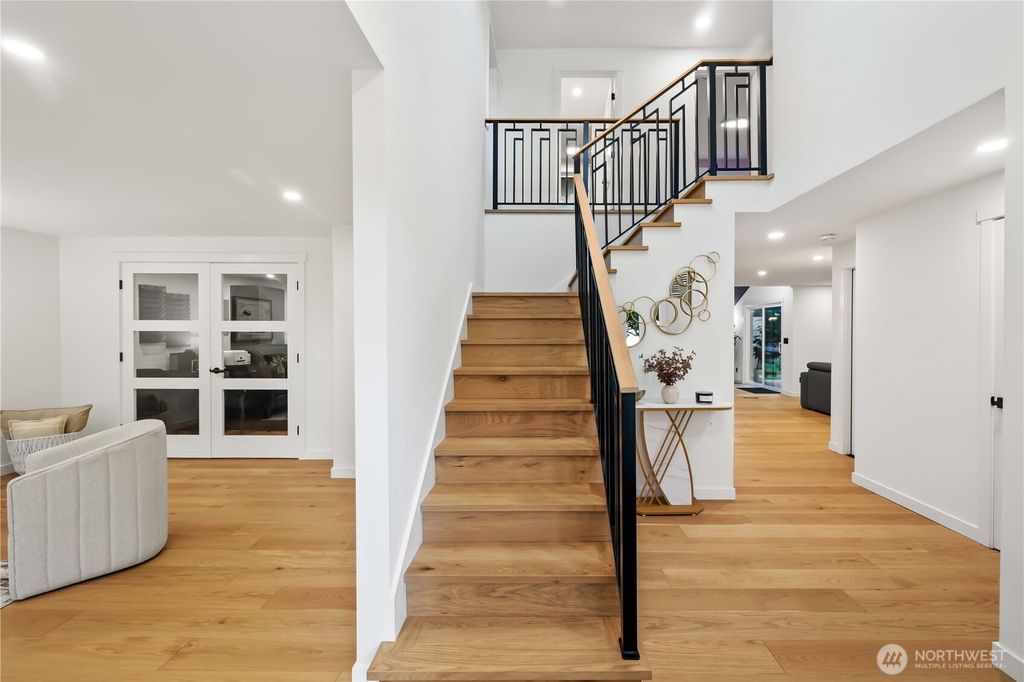 Photo of 28030 185th Place SE, Kent, WA 98052 (MLS # 2475783)