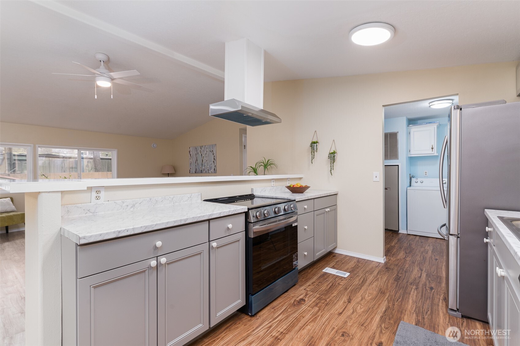 8578 Golden Valley Drive