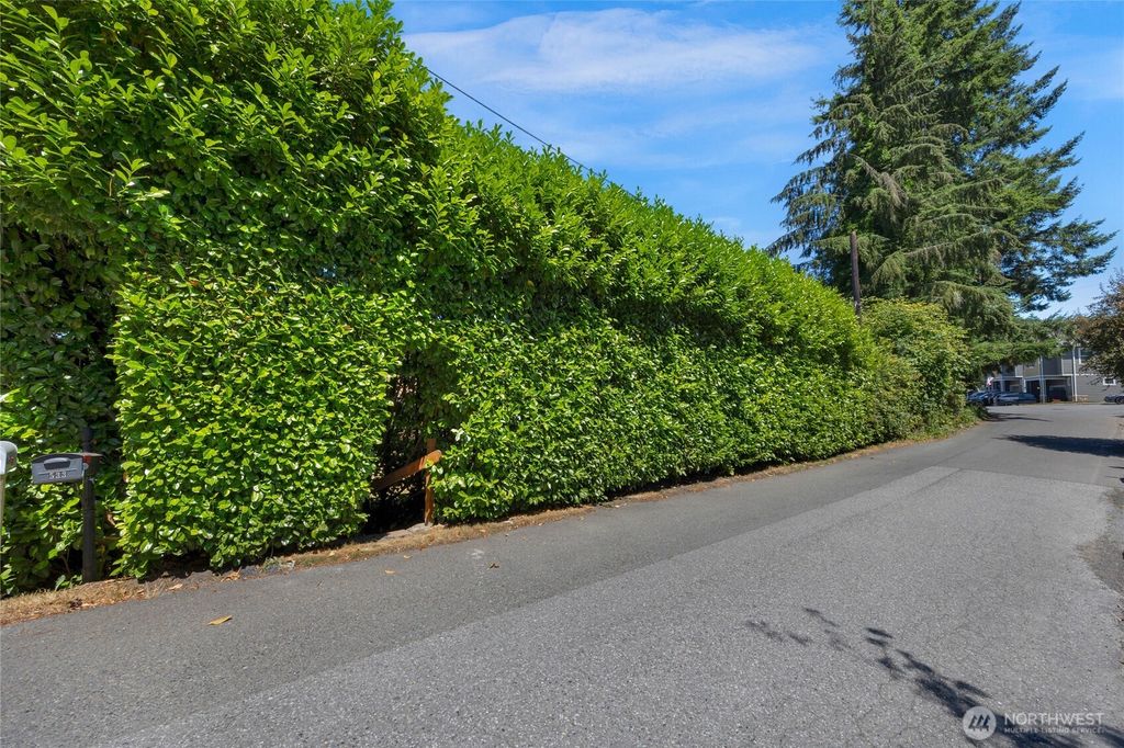 Photo of 533 E Division Street, Arlington, WA 98223 (MLS # 2407273)