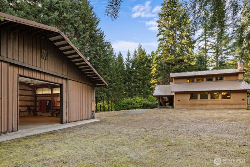 20 Oakmont Drive