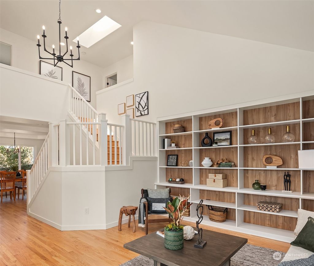 Photo of 8028 NE 131st Court, Kirkland, WA 98034 (MLS # 2212156)