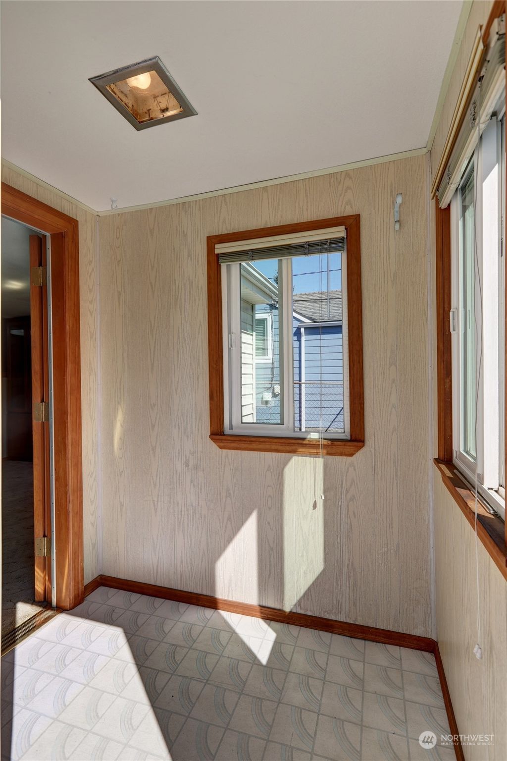 Photo of 16035 11th Avenue SW, Burien, WA 98166 (MLS # 2151322)