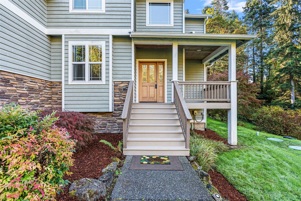 Photo of 16336 Reitan Road NE, Bainbridge Island, WA 98110 (MLS # 2598012)
