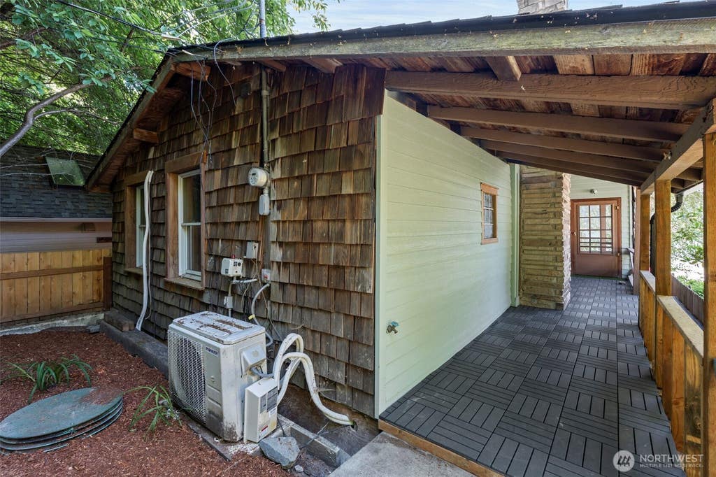 Photo of 28243 Manzanita Beach Road SW, Vashon, WA 98070 (MLS # 2562124)