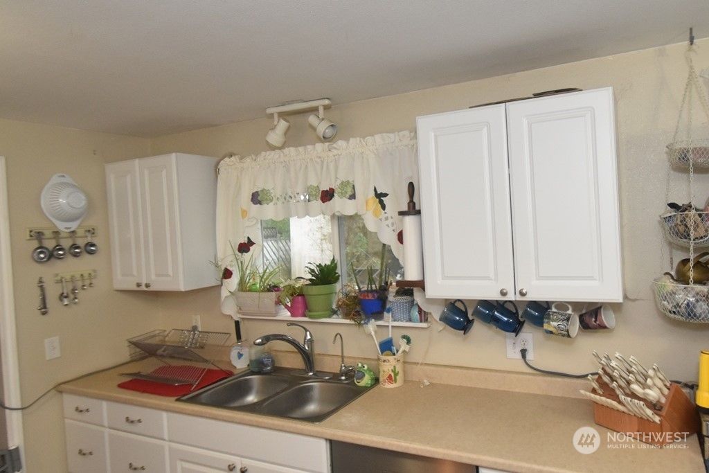 Photo of 4900 134th Place NE, Marysville, WA 98271 (MLS # 2010311)