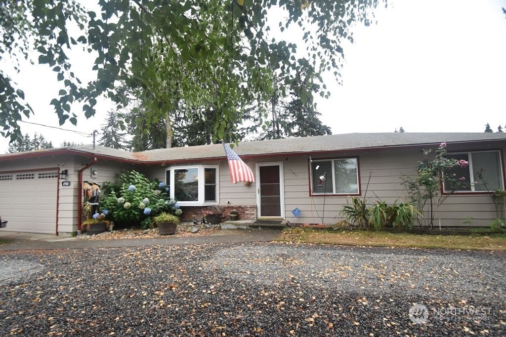 Photo of 4900 134th Place NE, Marysville, WA 98271 (MLS # 2010311)