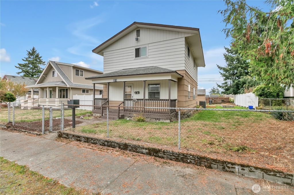Photo of 3579 E Howe Street, Tacoma, WA 98404 (MLS # 2446459)