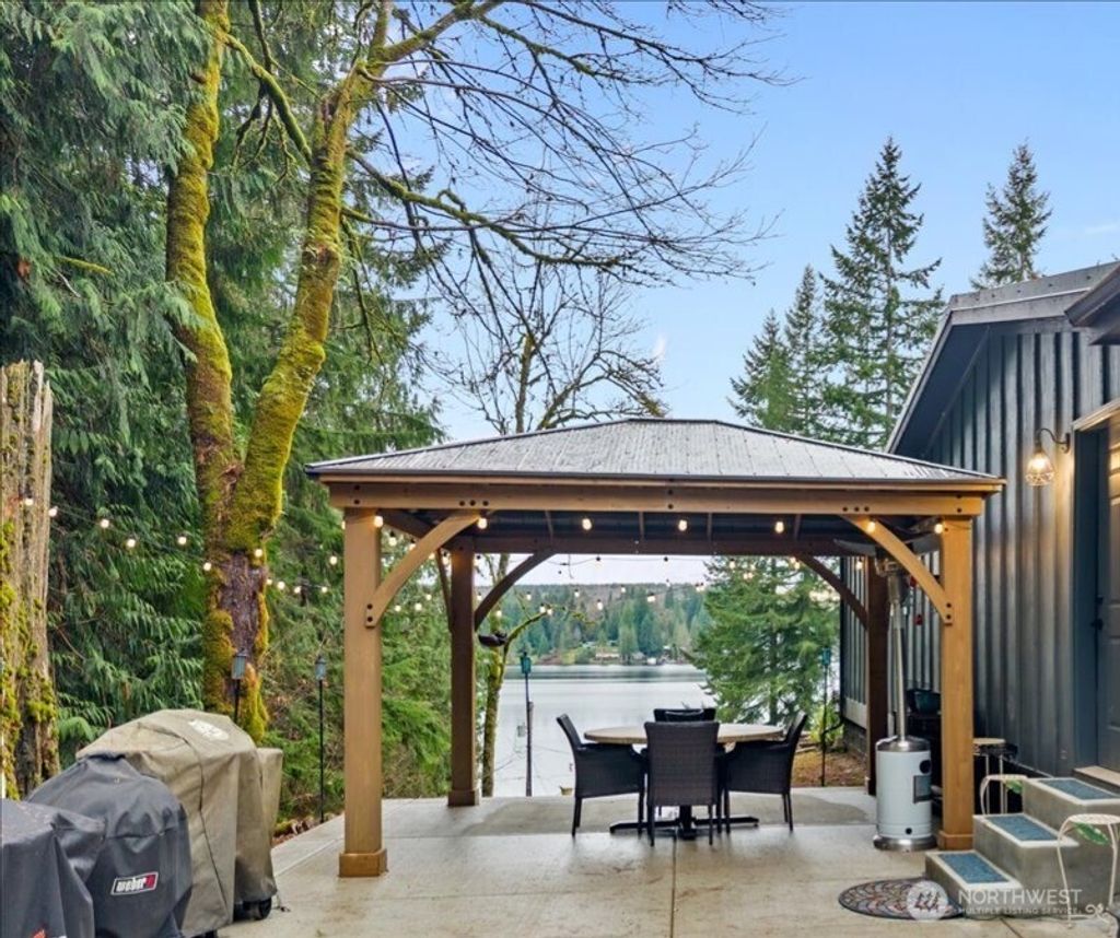 Photo of 101 S Tulloch Rd, Snohomish, WA 98290 (MLS # 2460947)