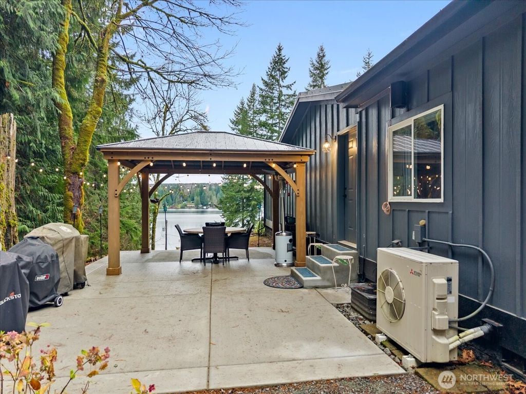 Photo of 101 S Tulloch Rd, Snohomish, WA 98290 (MLS # 2460947)