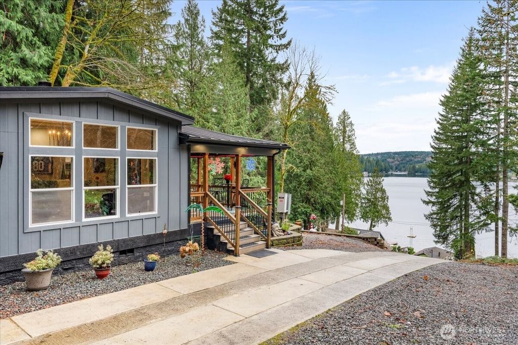 Photo of 101 S Tulloch Rd, Snohomish, WA 98290 (MLS # 2460947)