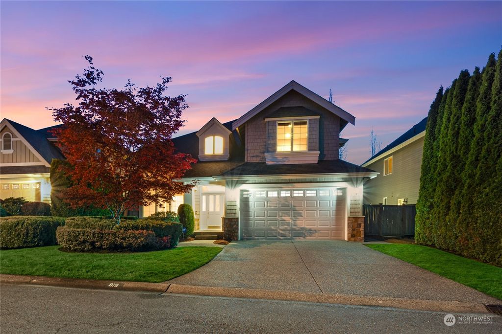Photo of 819 273rd Place SE, Sammamish, WA 98075 (MLS # 2225938)
