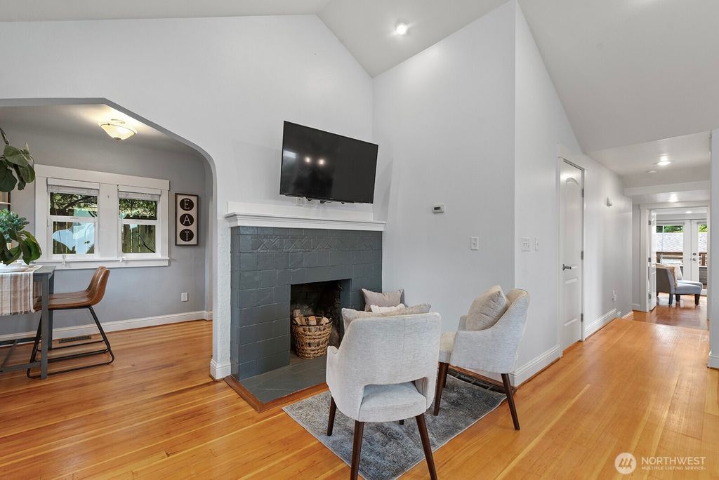 Photo of 1516 NE 96th Street, Seattle, WA 98115 (MLS # 2519499)
