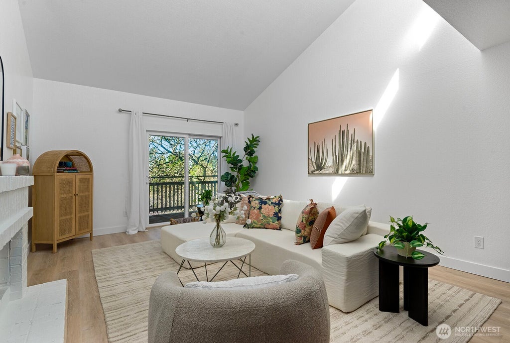 Photo of 12303 SE 60th Street #3A, Bellevue, WA 98006 (MLS # 2557312)