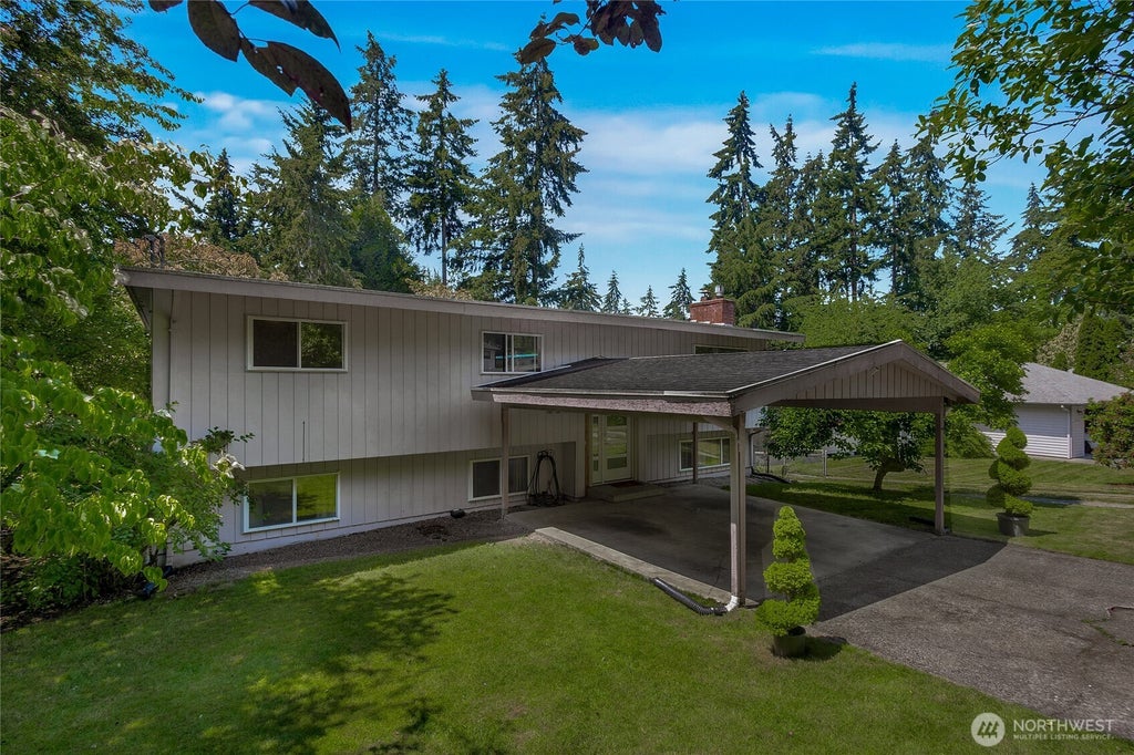 Photo of 35745 26th Avenue S, Federal Way, WA 98003 (MLS # 2540708)