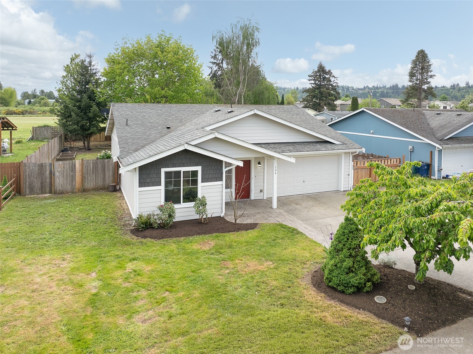 134 5th Avenue SE