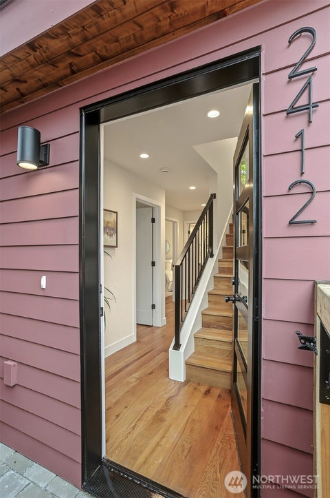 Photo of 2412 Queen Anne Avenue N, Seattle, WA 98119 (MLS # 2556901)