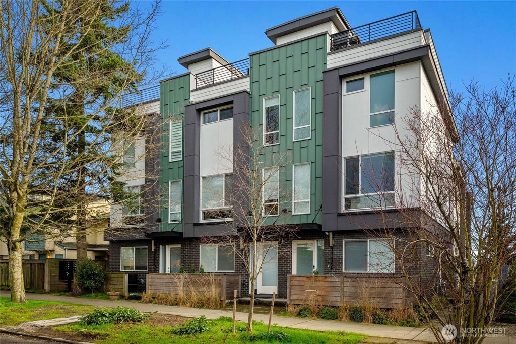 Photo of 1116 18th Avenue #A, Seattle, WA 98122 (MLS # 2475949)
